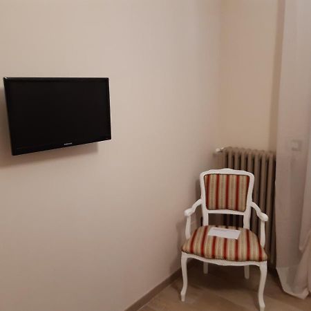 La Rosa Di Francesco Inn Valfabbrica Luaran gambar