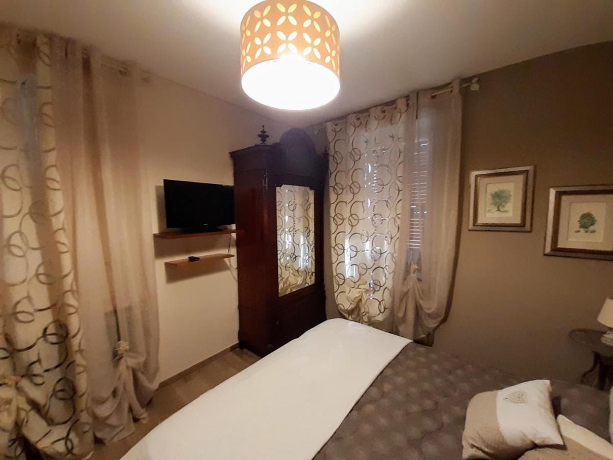 La Rosa Di Francesco Inn Valfabbrica Luaran gambar
